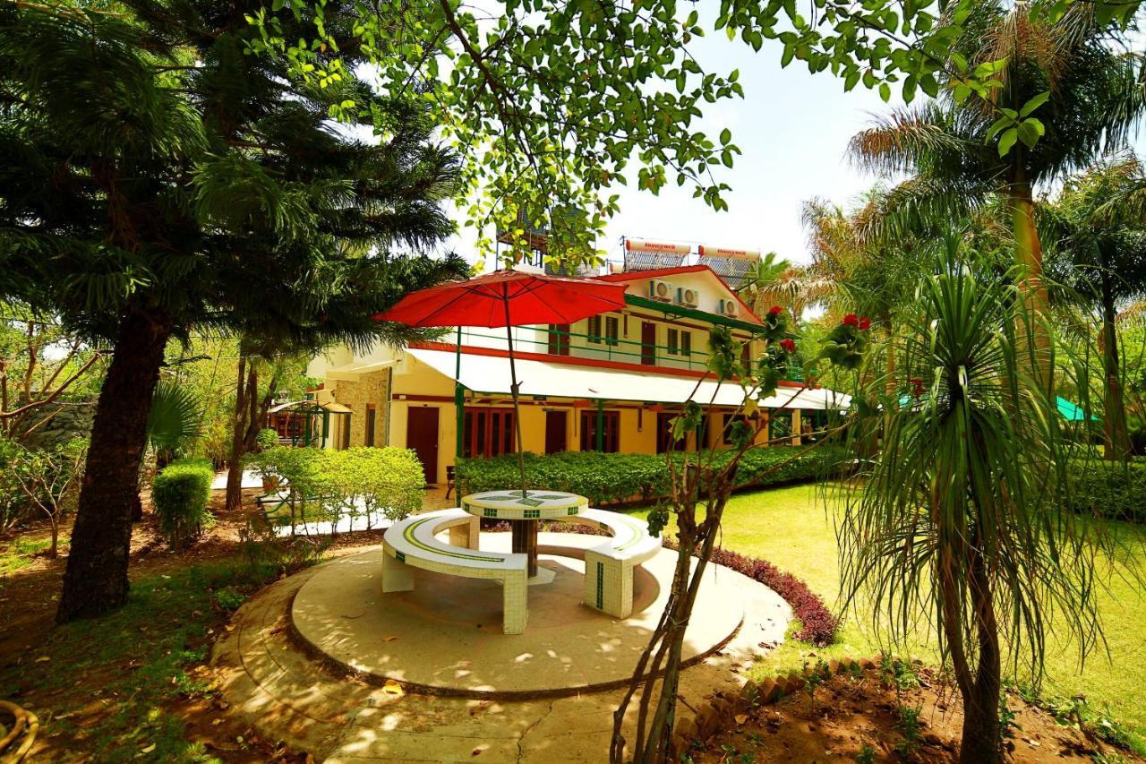 Hotel Samiralok Mount Abu Esterno foto